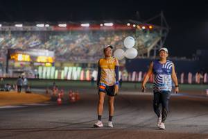 BIB: 45004
                            <button type="button" onclick="openModal(22812161)" class="btn btn-primary btn-sm float-right btn-popup" data-toggle="modal" data-target=".modal-high-quality">
                        <i class="fas fa-shopping-cart"></i> Add to Cart
                    </button>
                                            <button type="button" onclick="isThisMe(22812161, true)" class="btn btn-success btn-sm float-right btn-popup btn-isme hidden" data-toggle="tooltip" data-placement="bottom" title="นี่คือรูปของคุณใช่ไหม คลิกที่นี่เพื่อเอาเข้าอัลบั้ม">
                        <i class="fas fa-plus"></i> Add to album
                    </button>
                    <button type="button" onclick="isThisMe(22812161, false)" class="btn btn-warning btn-sm float-right btn-popup btn-isnotme hidden">
                        <i class="fas fa-ban"></i> Remove from album
                    </button>